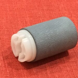 PAPER FEED ROLLER WITH HUB