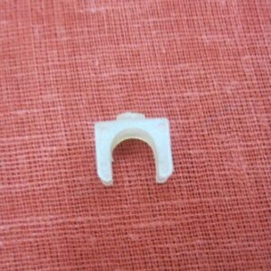 BUSHING, VERTICAL ROLLER (RIGHT DOOR ASS'Y)