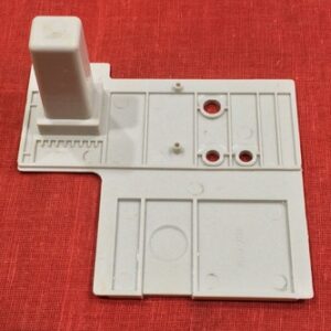 SPACER, DF MOUNTING, RIGHT