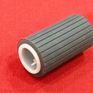 BYPASS FEED ROLLER WITH HUB