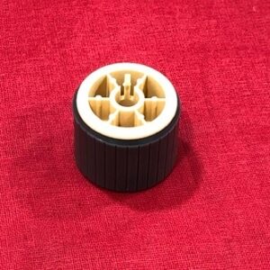 PAPER FEED ROLLER WITH HUB